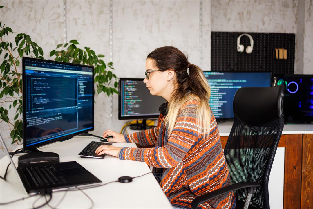 ENHANCE ORGANIZATIONAL EFFICIENCY WITH INNOVATIVE AI TRAINING